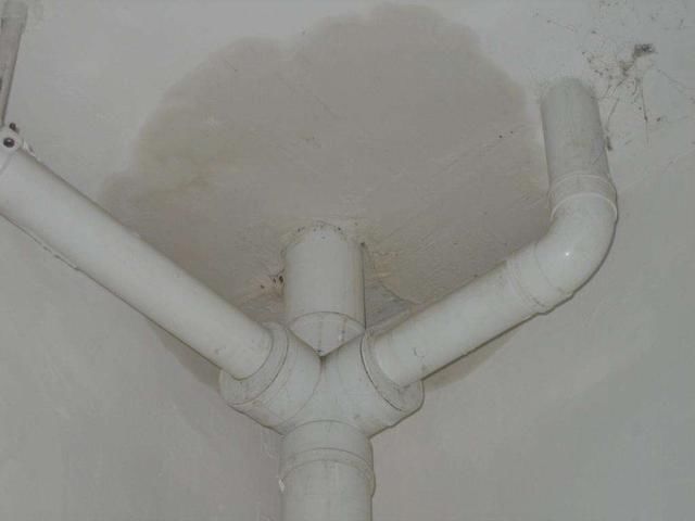如何预防水管漏水造成房屋渗水问题 如何预防水管漏水造成房屋渗水问题